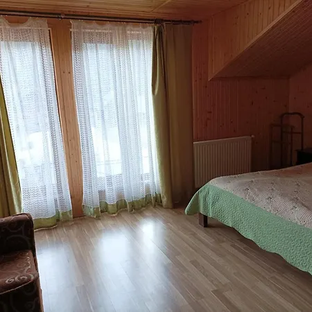 сімейний у діани