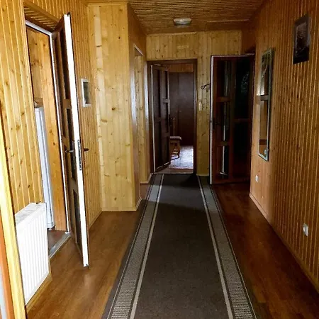 сімейний у діани Apartment